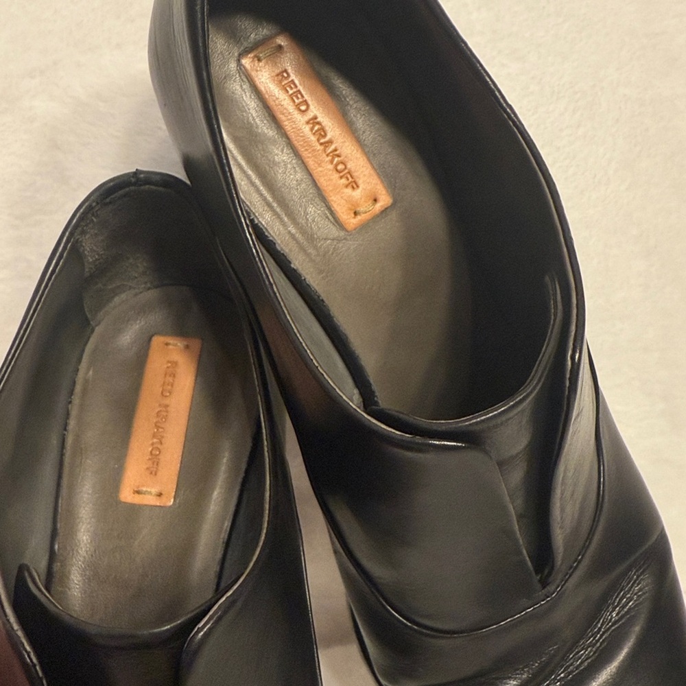 Reed Krakoff Black Leather Laceless Oxfords With Block Heel EUC